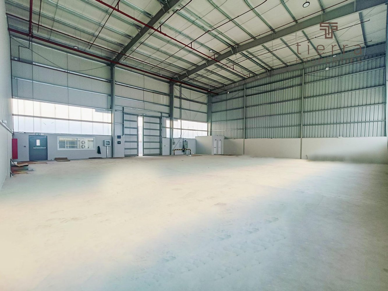 1499.3m² Warehouse in Dubai, UAE No. 41615