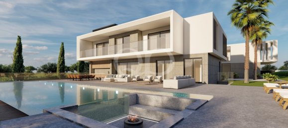 5 bedrooms Land in Faro, Portugal No. 221516 3