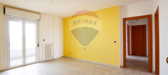 Квартира с 2 спальнями в Бари, Италия № 327971 2