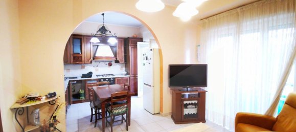 4 rooms Apartment in Messina, Italy No. 26951 2