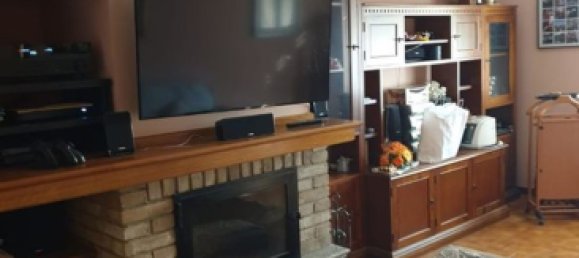 3 rooms Apartment in Muggiò, Italy No. 251693 7