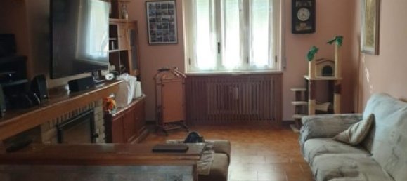 3 rooms Apartment in Muggiò, Italy No. 251693 8