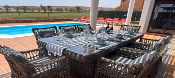 4 bedrooms Villa in Caleta De Fuste, Spain No. 149199 16