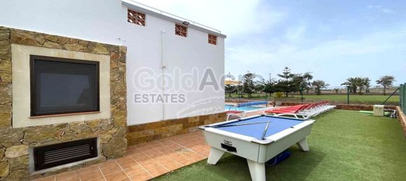 4 bedrooms Villa in Caleta De Fuste, Spain No. 149199 11
