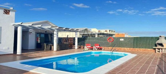 4 bedrooms Villa in Caleta De Fuste, Spain No. 149199 12