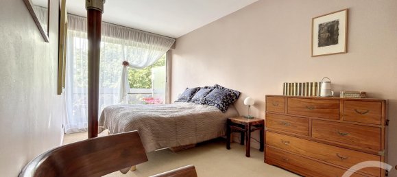 3 bedrooms Apartment in Puteaux, France No. 164085 8