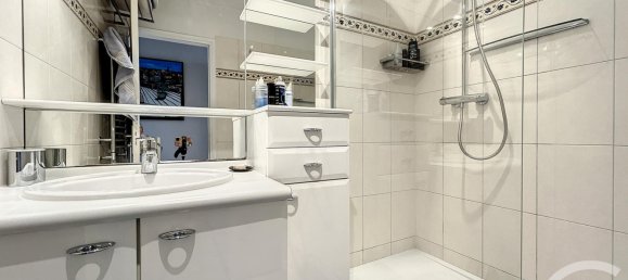 3 bedrooms Apartment in Puteaux, France No. 164085 10