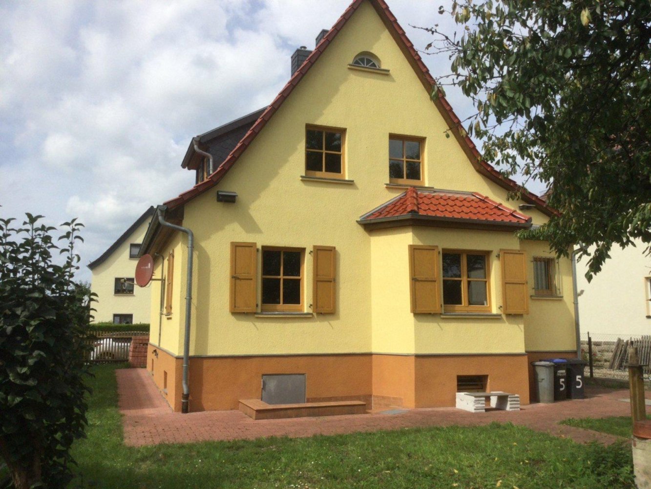 6 rooms House in Saalfeld-Rudolstadt, Germany No. 282880