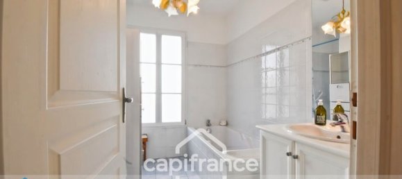2 bedrooms Apartment in Rochefort, France No. 335688 12