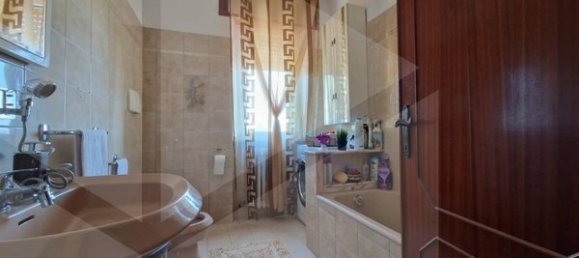 5-salle Appartement à Vasto, Italy No. 28418 12