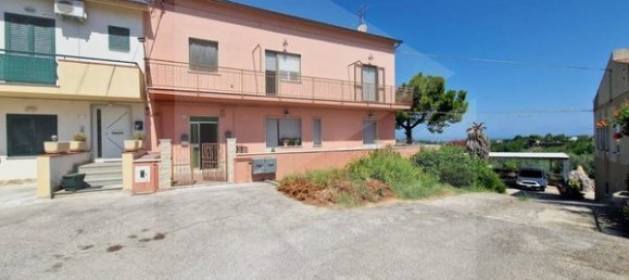 5-salle Appartement à Vasto, Italy No. 28418 14