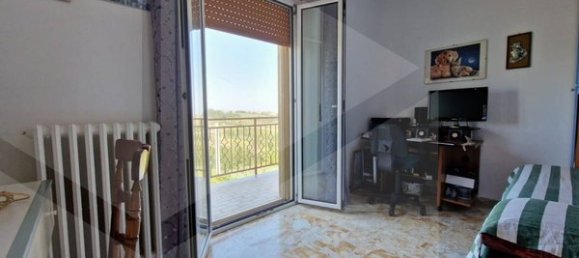 5-salle Appartement à Vasto, Italy No. 28418 11