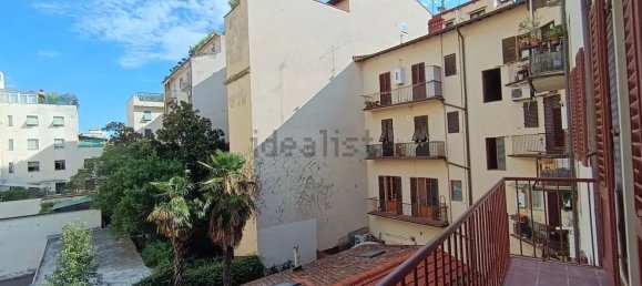 3 bedrooms Apartment in Florence, Italy No. 322920 5