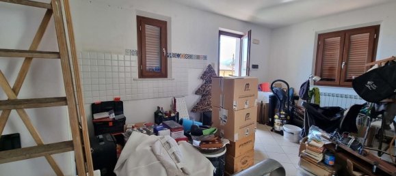 5 rooms House in Massa, Italy No. 87209 14