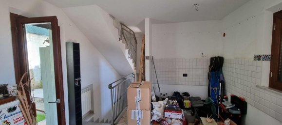 5 rooms House in Massa, Italy No. 87209 16