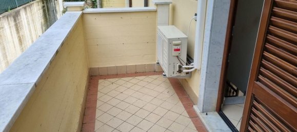 5 rooms House in Massa, Italy No. 87209 25