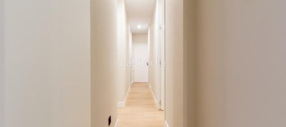 3 bedrooms Apartment in Madrid, Spain No. 125722 14