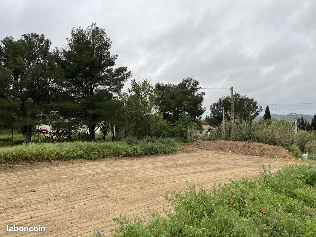 545m² Land in Lespignan, France No. 225119