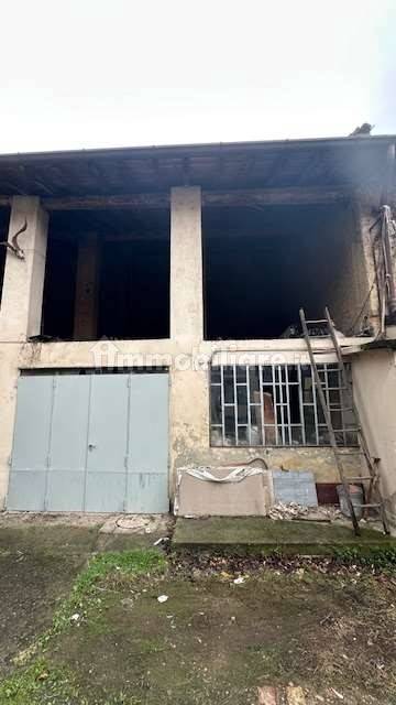 Casa de 3 divisões em Guanzate, Italy N.º 113995