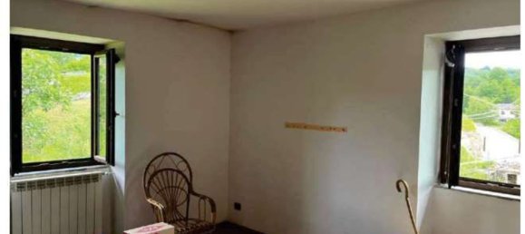 6 rooms Apartment in Luino, Italy No. 12960 6