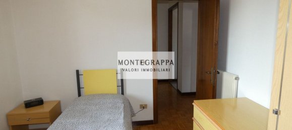 4 bedrooms House in Castelfranco Veneto, Italy No. 359178 9