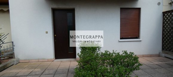 4 bedrooms House in Castelfranco Veneto, Italy No. 359178 12