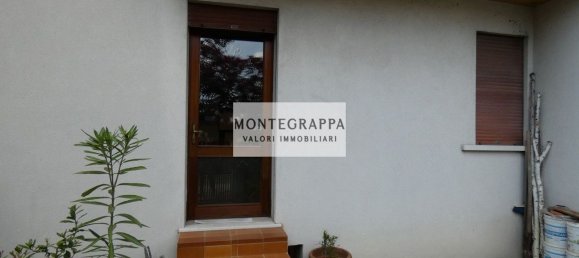 4 bedrooms House in Castelfranco Veneto, Italy No. 359178 11