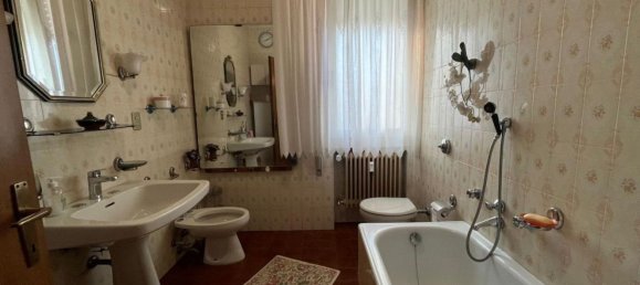 5 rooms Apartment in Padua, Italy No. 195155 9