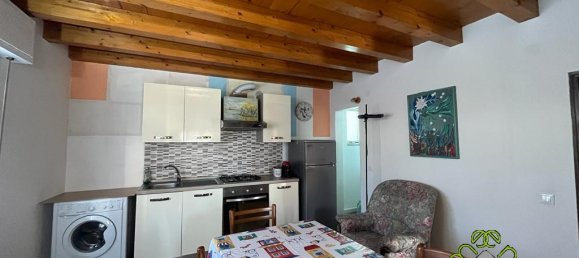 Дом с 9 комнатами в Кампанья Лупия, Италия № 21839 6