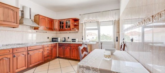 6 Schlafzimmer Haus in Seixal, Portugal, Nr. 339582 20