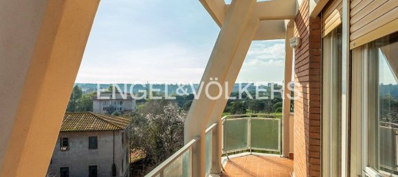 3 bedrooms Apartment in Rome, Italy No. 132385 7