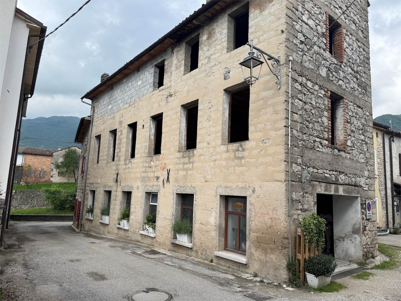 12 rooms Apartment in Cison di Valmarino, Italy No. 324894