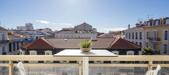 Apartamento de 2 dormitorios en Cannes, France No. 1486 5