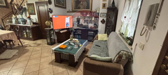 Casa de 2 dormitorios en Pomezia, Italy No. 69978 4