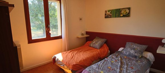 4 bedrooms House in Puy-l'Eveque, France No. 300146 15