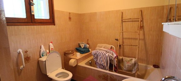 4 bedrooms House in Puy-l'Eveque, France No. 300146 17