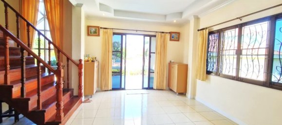 5 bedrooms House in Pattaya, Thailand No. 27056 17