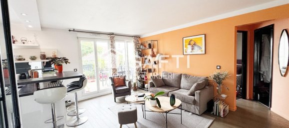 1 bedroom Apartment in Cergy, France No. 291299 2