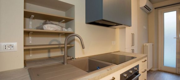 Дуплекс с 2 спальнями в Турин, Италия № 348659 3