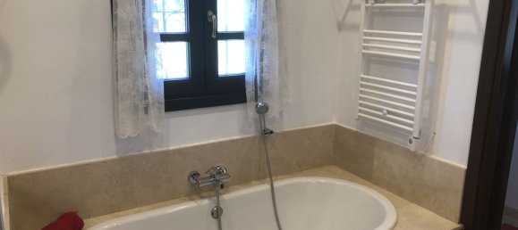 4 Schlafzimmer Haus in Estepona, Spain, Nr. 143059 12