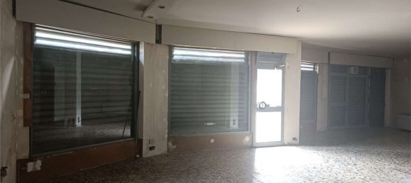 Коммерческая недвижимость 144м² в Квинчинетто, Италия № 208085 20