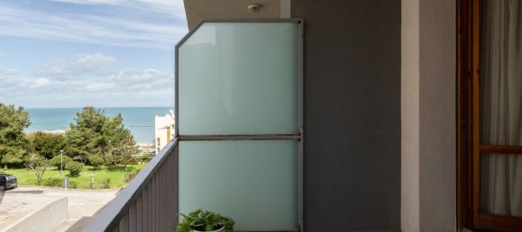 5-salle Appartement à Falconara Marittima, Italy No. 284350 6