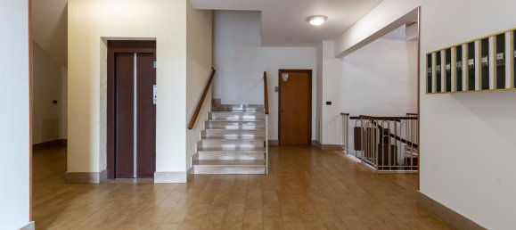 5-salle Appartement à Falconara Marittima, Italy No. 284350 18
