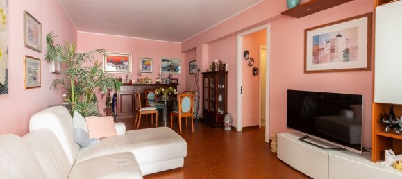 5-salle Appartement à Falconara Marittima, Italy No. 284350 3