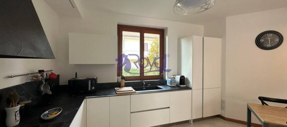 3 bedrooms Villa in Parabiago, Italy No. 327597 11