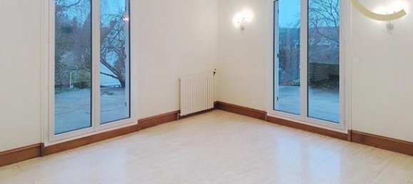 4 bedrooms House in Bolbec, France No. 309181 5