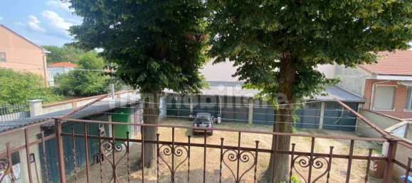 4 bedrooms Apartment in Santena, Italy No. 307295 11