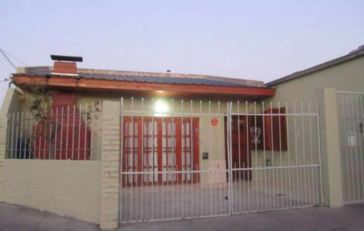 2 bedrooms House in Mar del Plata, Argentina No. 65737