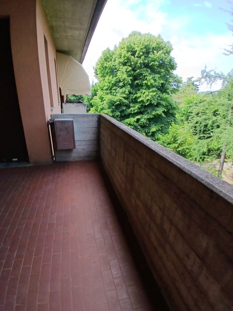 4 rooms Apartment in Montecchio Emilia, Italy No. 257813