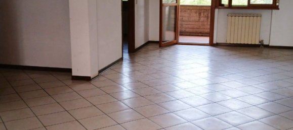 4 rooms Apartment in Montecchio Emilia, Italy No. 257813 2